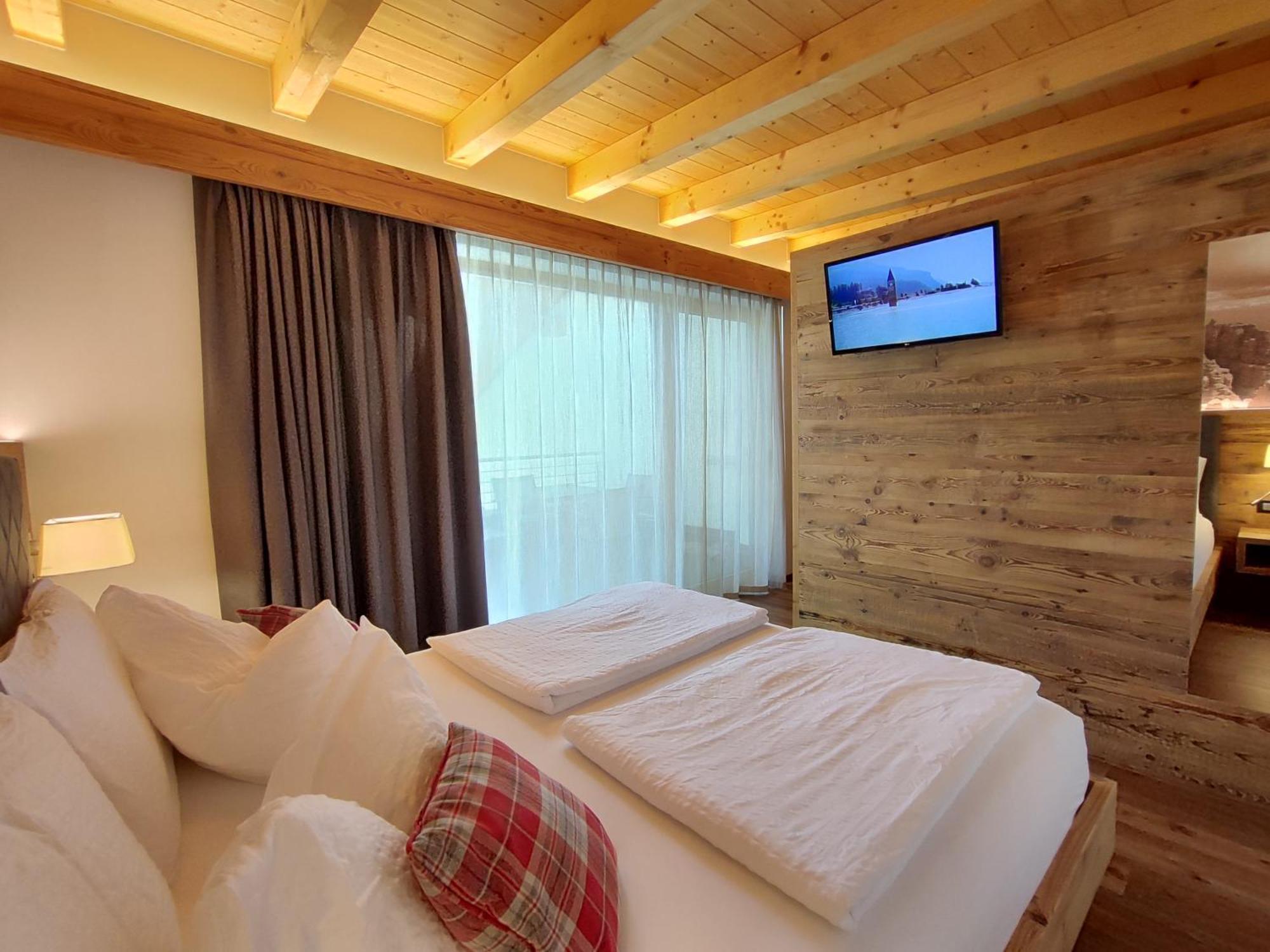 Dolomites B&B - Suites, Apartments And Spa Тезеро Екстер'єр фото